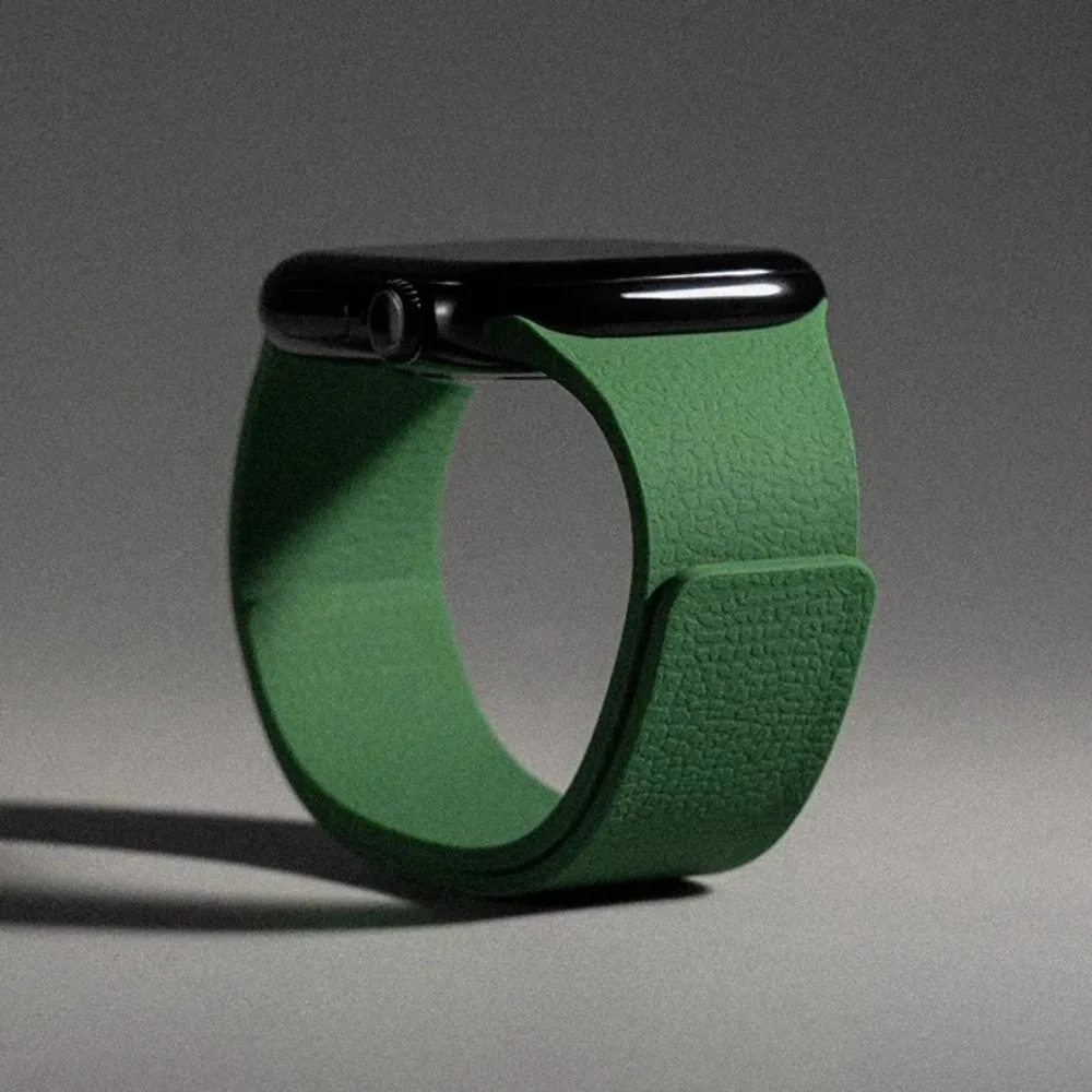 Silicone Magnetic Band for Apple Watch Strap 49mm 46mm 40mm 44mm 45mm 41mm 42mm Watchband for iWatch 11 10 SE 9 8 7 6 Ultra 2 3 – Image 10